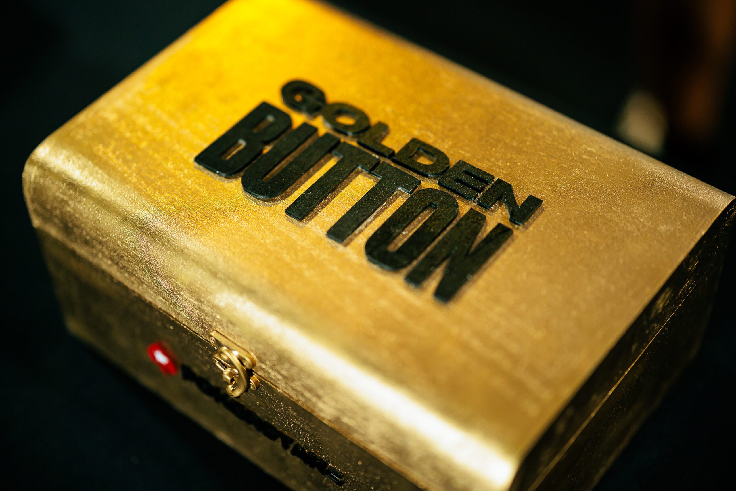 golden-button