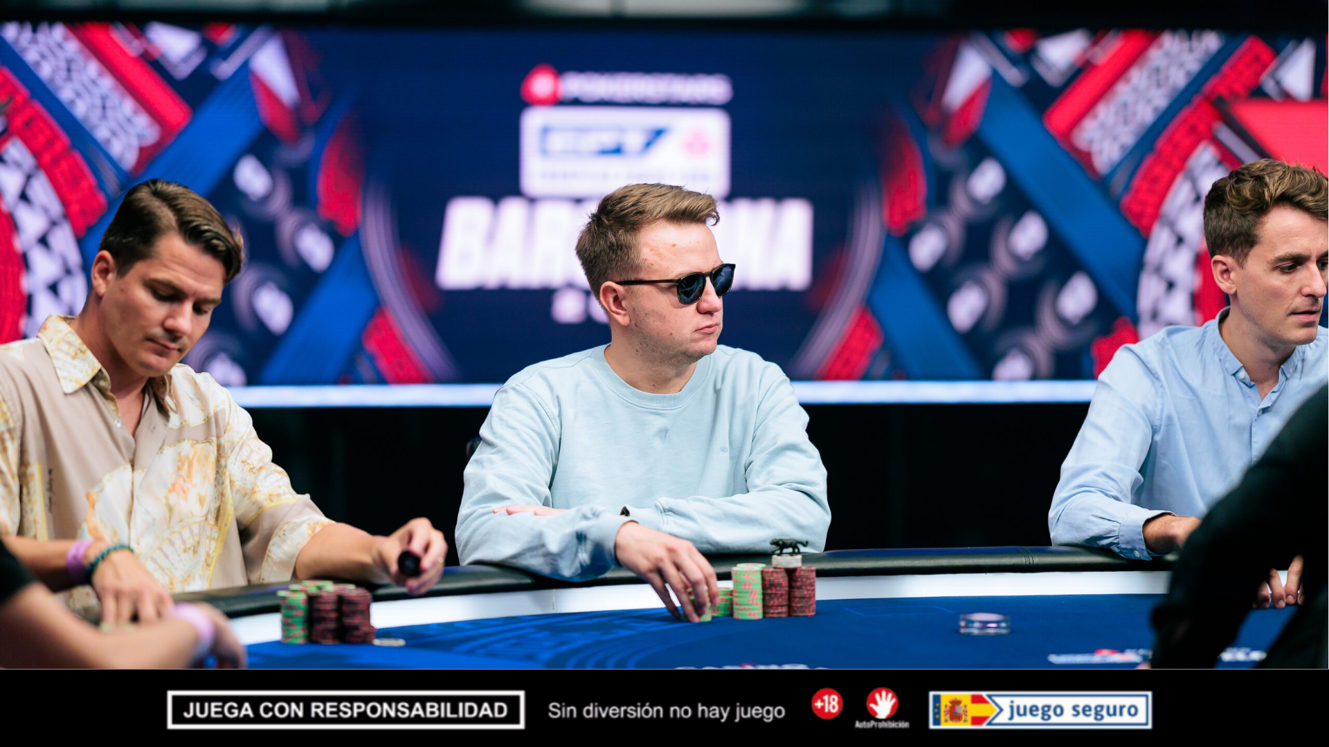 Cómo Dominar Zoom Poker: Estrategia y Ajustes para Mesas Fast-Fold